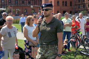policyjny piknik na Wyspie Młyńskiej