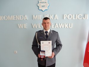 wyróżniony policjant z Włocławka z kryształowym sercem