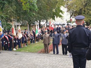 Służby mundurowe podczas uroczystości z okazji 80. rocznicy agresji sowieckiej na Polskę