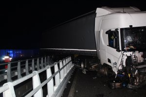 Obsługa zdarzenia przez policjantów na autostradzie A-1