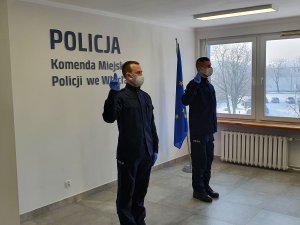 Ślubowanie policjantów w komendzie miejskiej we Włocławku