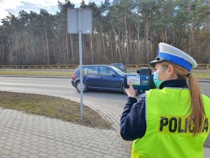 Policjant podczas działań prędkość na drogach Włocławka