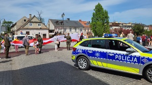 Policjanci podczas zabezpieczania przemarszu ulicami Włocławka