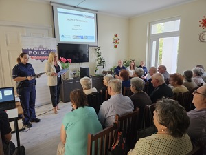 Spotkanie policjantów z mieszkańcami w Chodczu