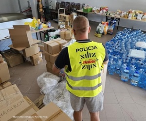 Działania policjantów na terenach zalanych