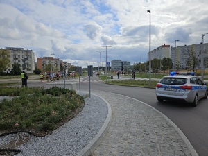 Policjanci podczas zabezpieczenia biegu