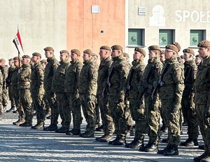 Policjanci podczas przysięgi WOT