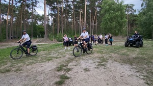 Policjanci podczas biegu na rzecz Fundacji