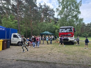 Policjanci podczas festynu dla dzieci